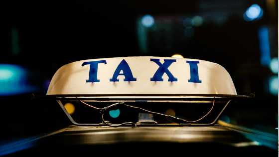 La Haine, la Rébellion et l’Humiliation : un voyage en taxi pragois
